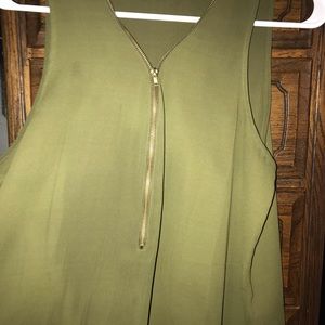 Green Sleeveless Zip-up Blouse